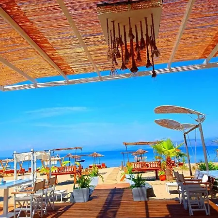 Cavo D' Oro Complex Apartman Kávosz