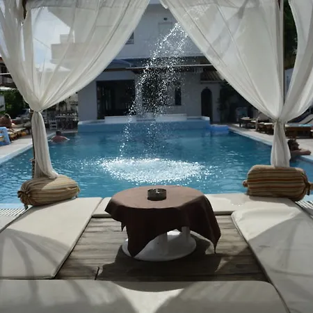 Cavo D' Oro Complex Apartman Kávosz