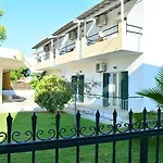Apartmán Cavo D' Oro Complex *